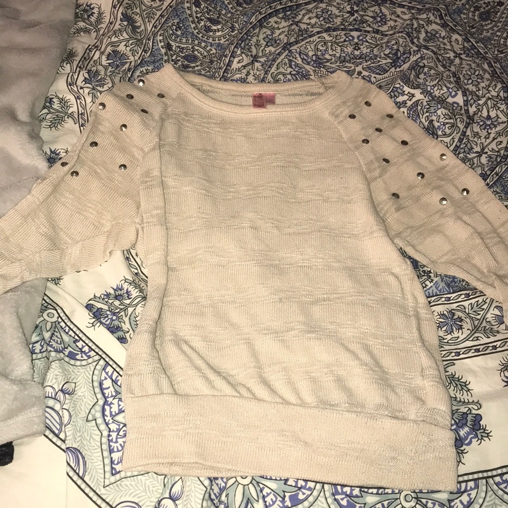 women’s tan sweater